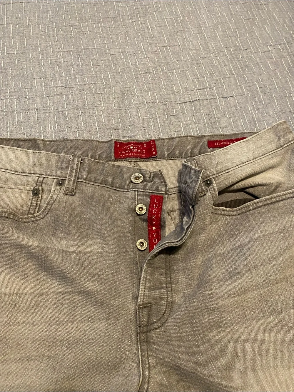 Lucky Brand Men’s Jeans in Faded Taupe